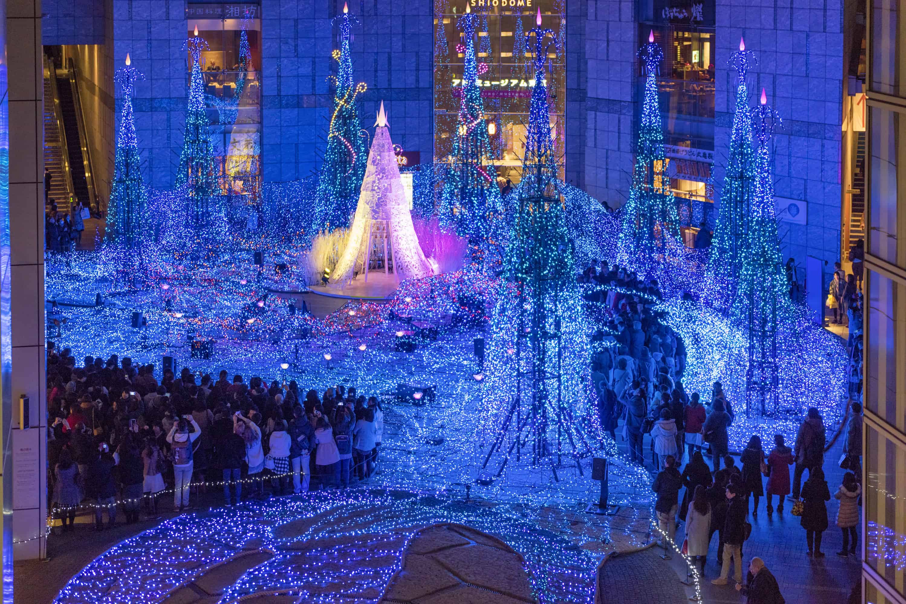 Celebrating the Holidays In Japan? Here’s What To Expect