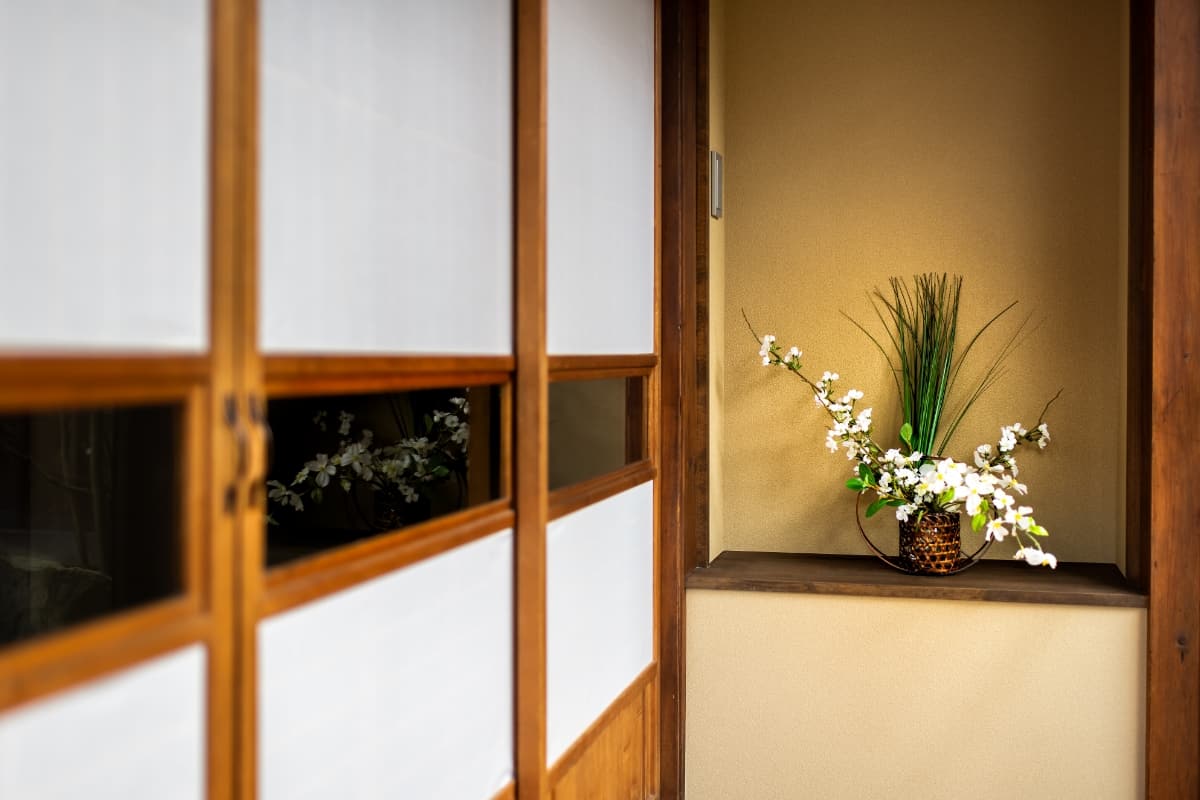 Learning Ikebana, The Art of Japanese Flower Arrangements